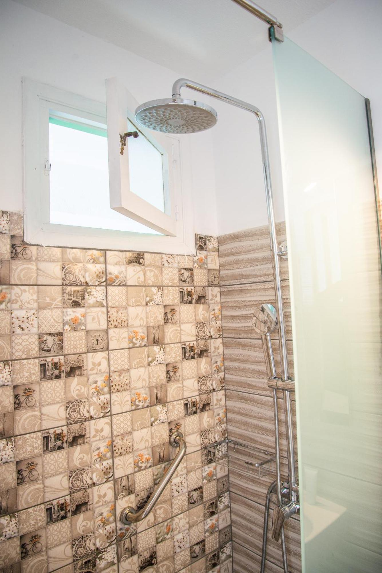 The Grapevine Rooms Poros  Екстериор снимка