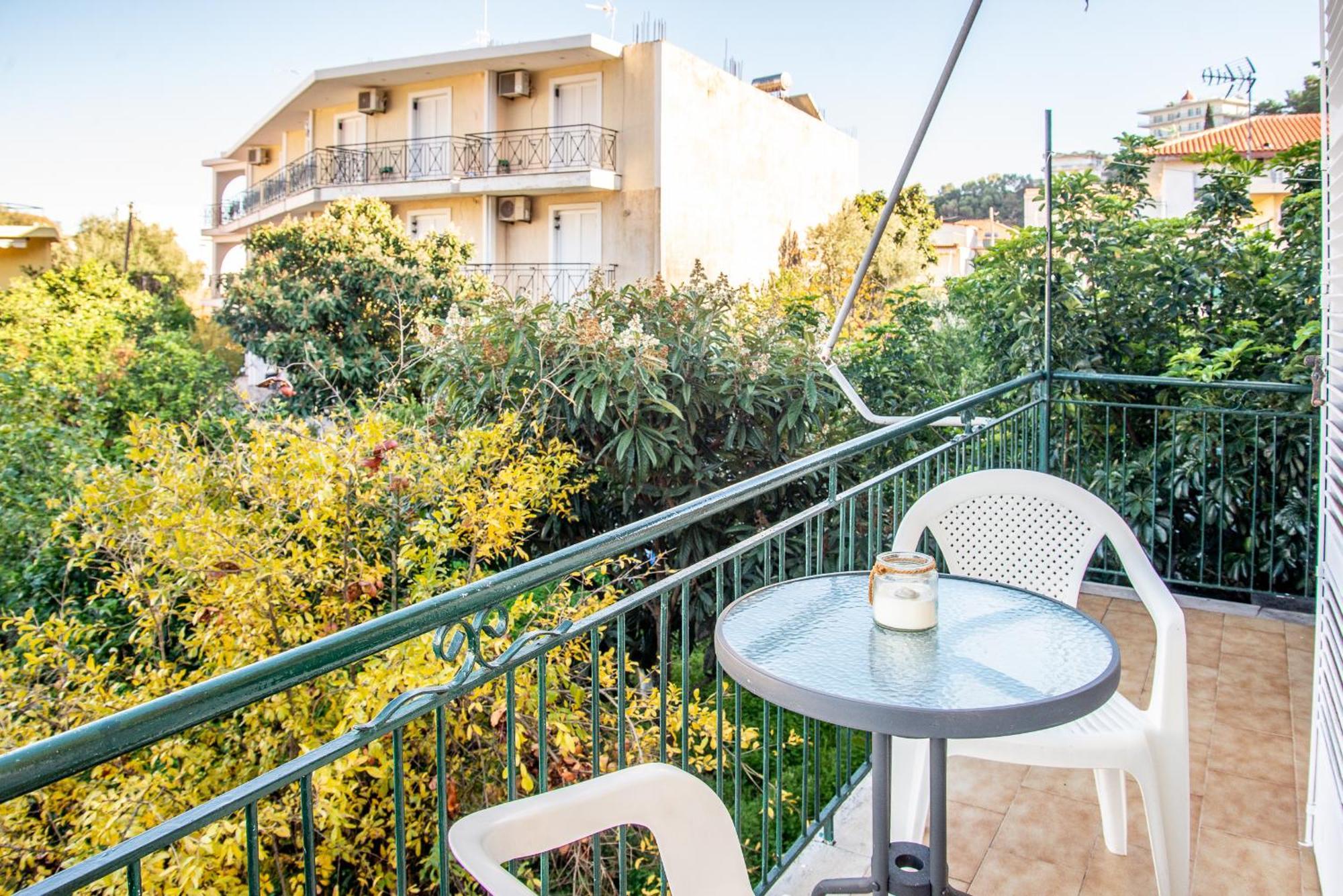 The Grapevine Rooms Poros  Екстериор снимка