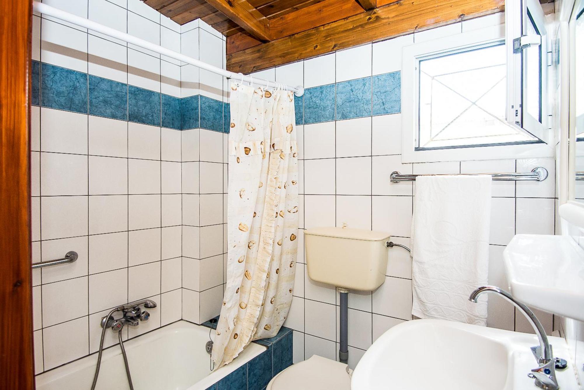 The Grapevine Rooms Poros  Екстериор снимка