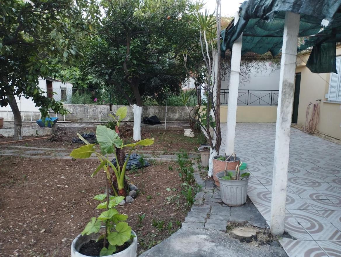 The Grapevine Rooms Poros  Екстериор снимка